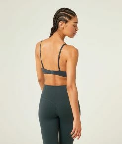 Brassières De Sport | Brassière De Sport Décolleté Triangle – Maintien Médium VERT SAPIN | Etam Femme