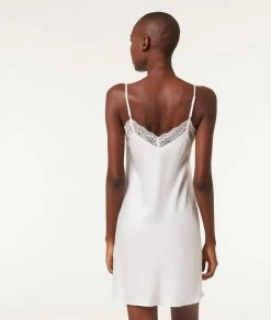 Pyjamas Satinés Et Chics | Nuisette Satinée Détails Dentelle PERLE | Etam Femme